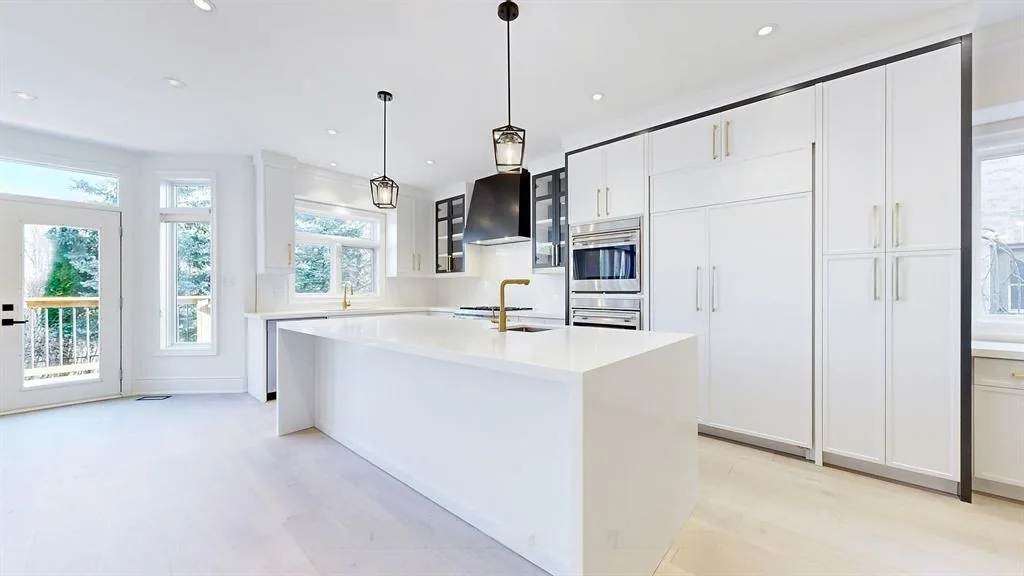 Queen Kitchens project